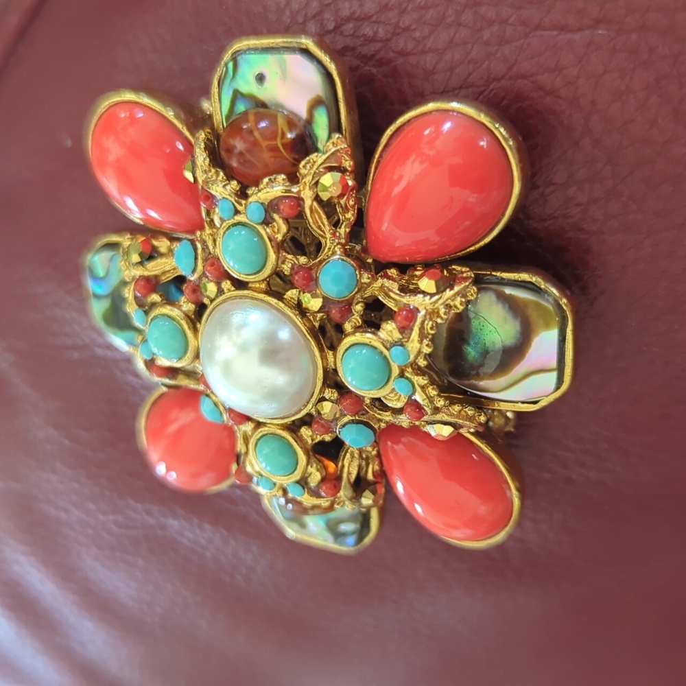 NWT Barrera brooch
